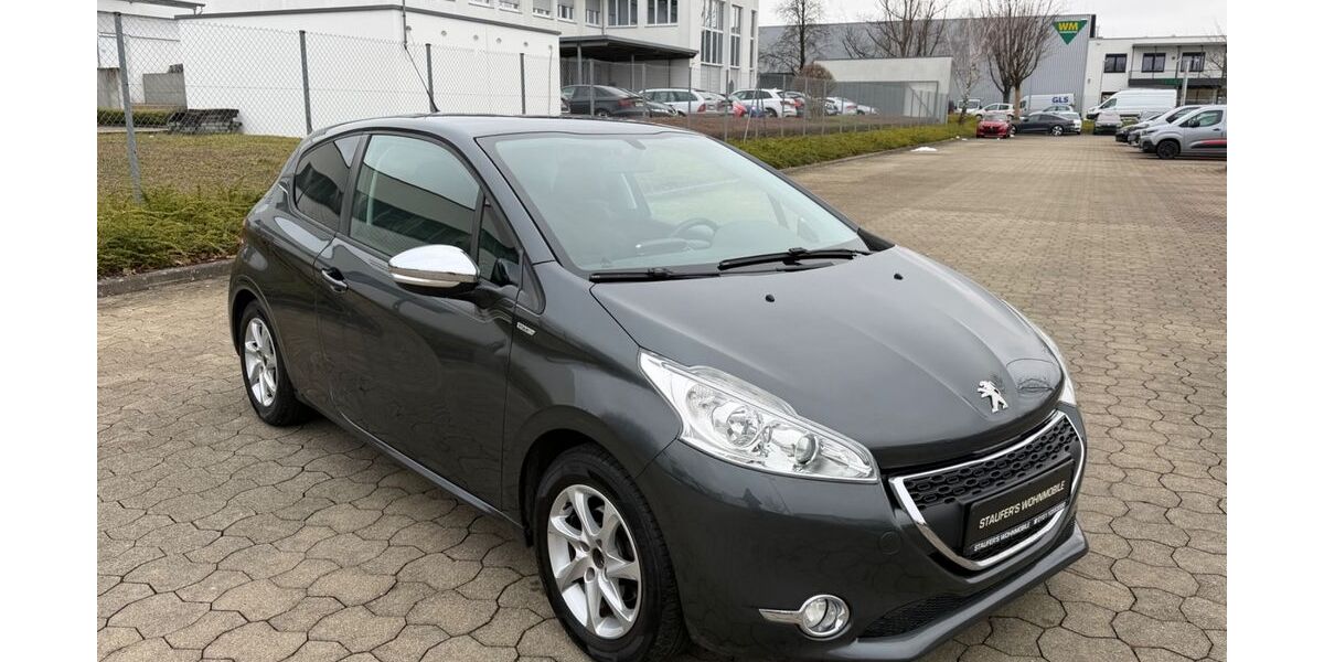 Peugeot 208 141.000 km 3.799 &euro; Göppingen 73035