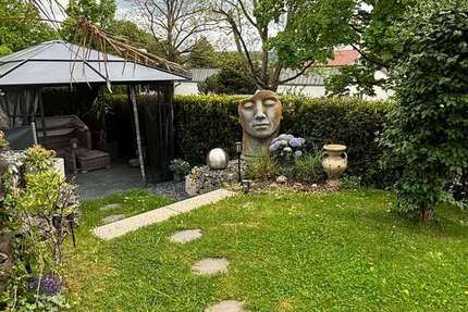 Haus Sindelfingen Sindelfingen (Stadt) - 9 Zimmer, 280 m&sup2;, 1.390.000&euro; | Angebot:25995290