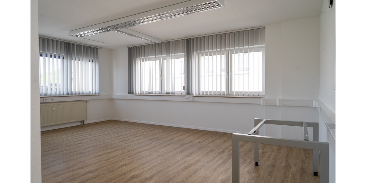 Sieben Räume - Von der Geschäftsleitung bis zum Teamraum – Aufteilung nach Ihrem Bedarf - Gewerbeobjekt Winterbach | Angebot:27531623