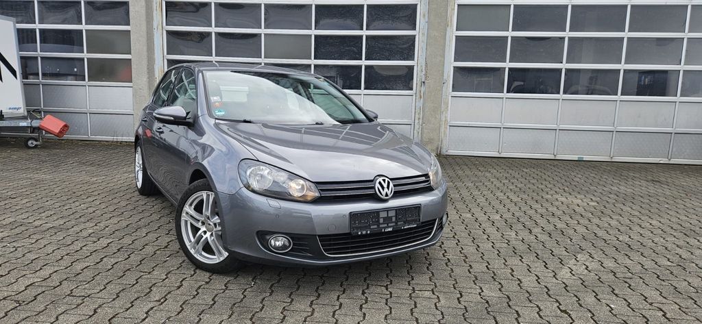 VW Golf 184.708 km 4.900 &euro; Waiblingen Neustadt ( 15 km von Stuttgart ) 71336