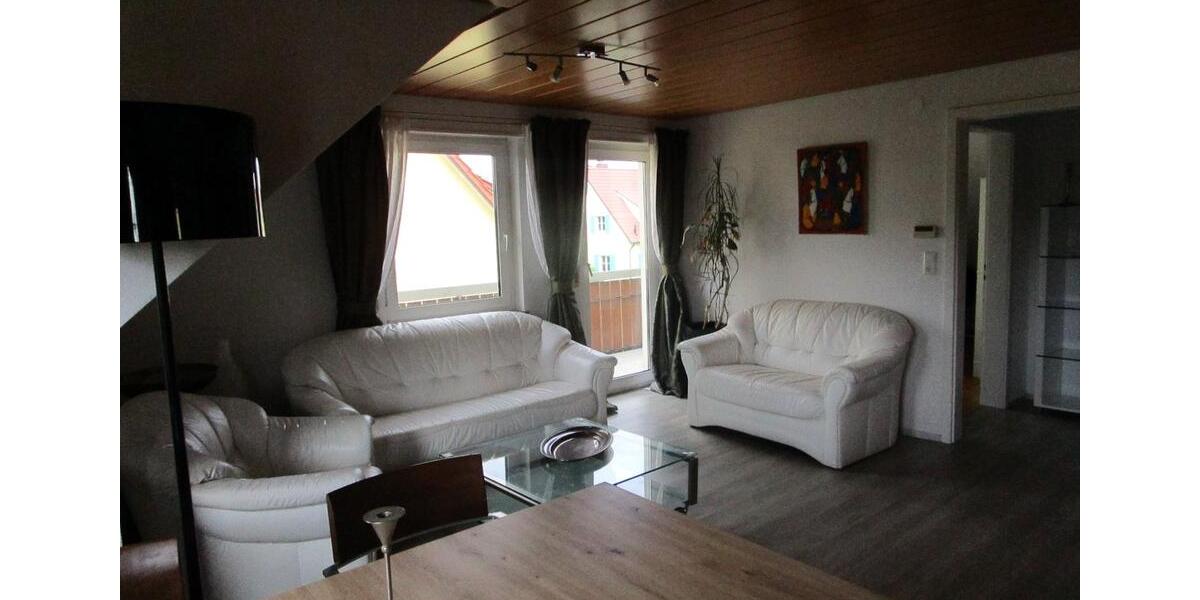 Dachgeschoßwohnung Ludwigsburg Eglosheim - 3 Zimmer, 71 m&sup2;, 1.400&euro; | Angebot:26577710