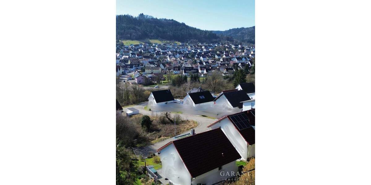 Mehrfamilienhaus, Wohnhaus Murrhardt - 8 Zimmer, 280 m&sup2;, 350.000&euro; | Angebot:25707794