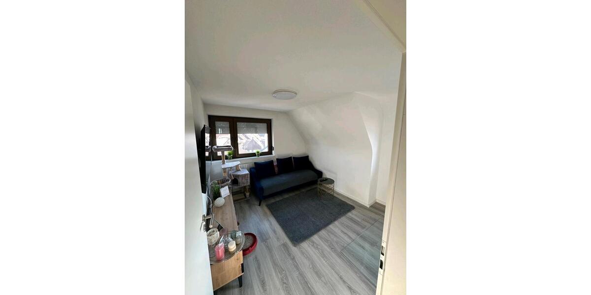 Dachgeschoßwohnung Schwieberdingen - 3 Zimmer, 67 m&sup2;, 238.000&euro; | Angebot:26464066