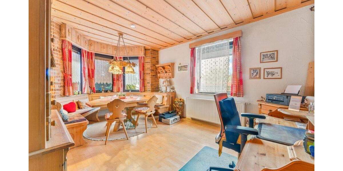 Mehrfamilienhaus, Wohnhaus Rechberghausen - 7 Zimmer, 151 m&sup2;, 350.000&euro; | Angebot:25726411