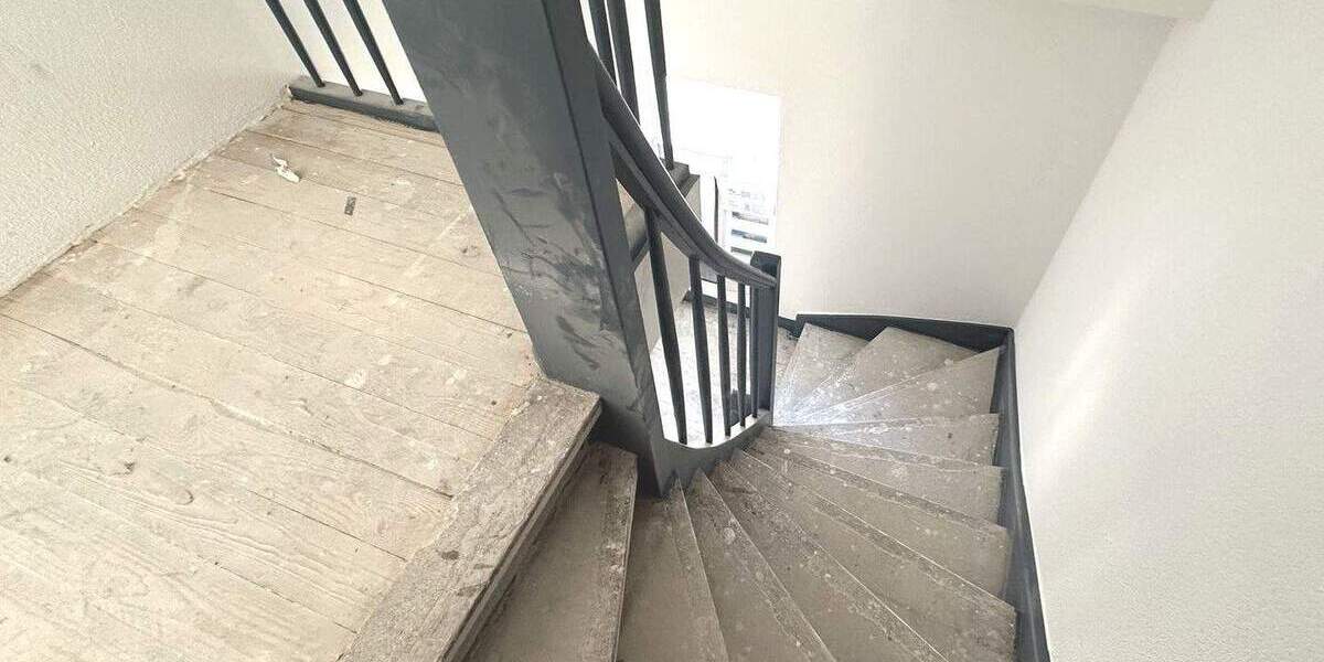 Mehrfamilienhaus, Wohnhaus Schwaikheim - 9 Zimmer, 218 m&sup2;, 749.000&euro; | Angebot:25662282