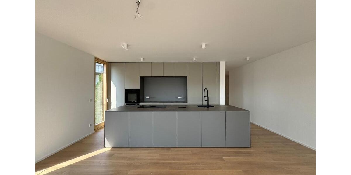 Erdgeschoßwohnung Esslingen am Neckar - 3 Zimmer, 146 m&sup2;, 2.750&euro; | Angebot:26727656