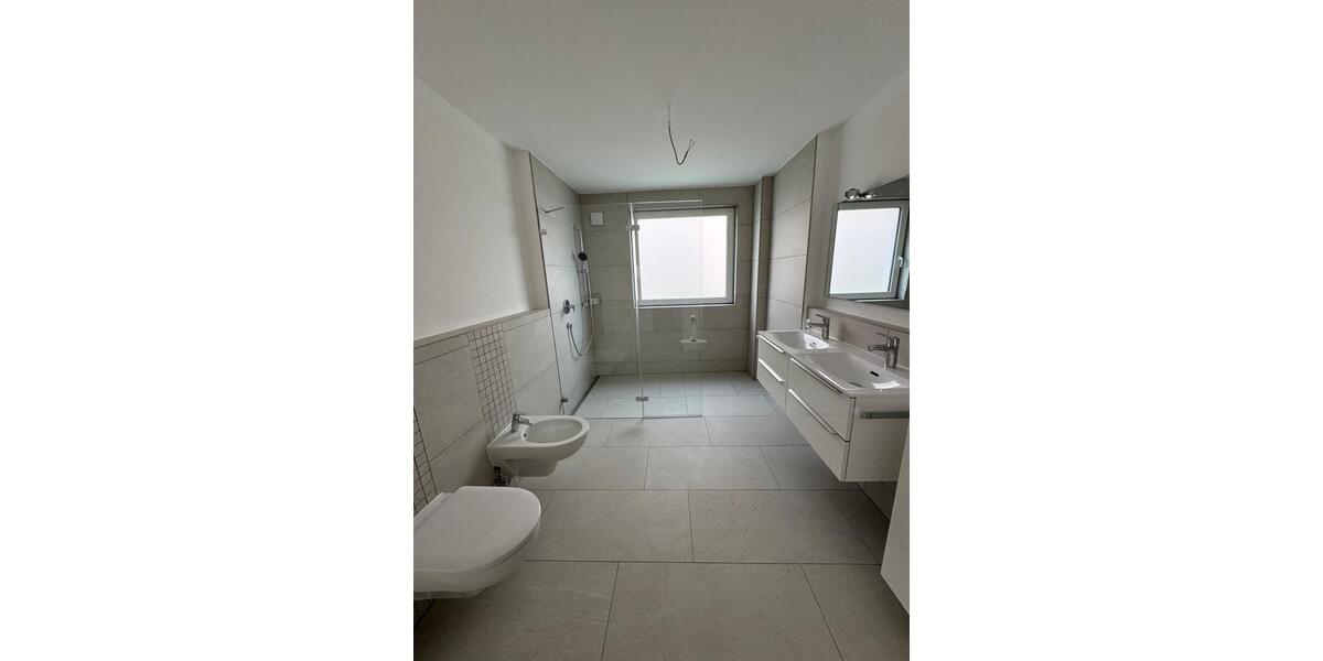 Etagenwohnung Plüderhausen - 3 Zimmer, 101 m&sup2;, 1.300&euro; | Angebot:25236264