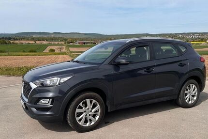 Hyundai TUCSON 56.000 km 17.290 &euro; Sachsenheim 74343
