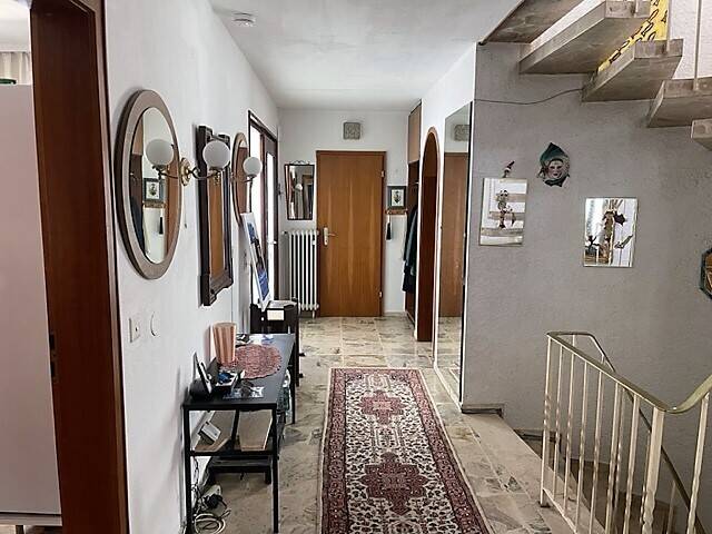 Einfamilienhaus Nürtingen - 5 Zimmer, 180 m&sup2;, 649.000&euro; | Angebot:25696023