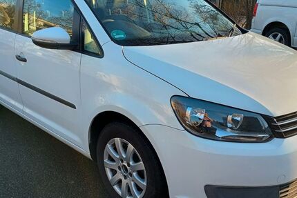 VW Touran 195.000 km 5.600 &euro; Stuttgart 70437