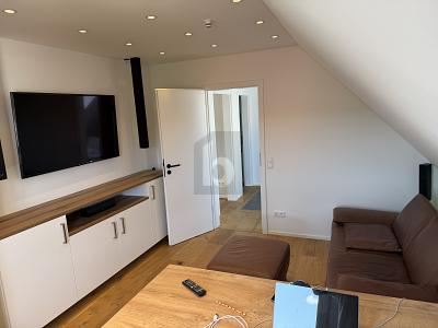 LUXURIÖSES SMART-HOME MIT PREMIUM AUSSTATTUNG - Maisonettenwohnung Winterbach | Angebot:27098015