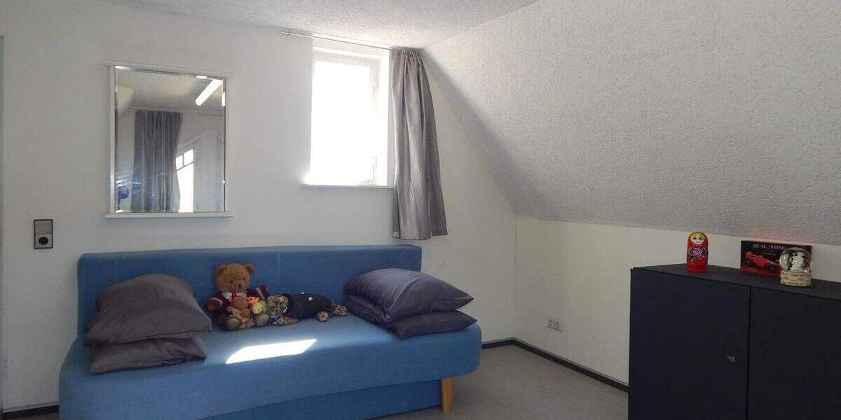 Mehrfamilienhaus, Wohnhaus Göppingen Stadtgebiet - 9 Zimmer, 133 m&sup2;, 490.000&euro; | Angebot:25851395