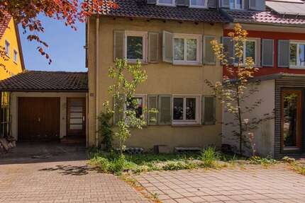 Haus Esslingen Oberesslingen - 10 Zimmer, 180 m&sup2;, 620.000&euro; | Angebot:26725130