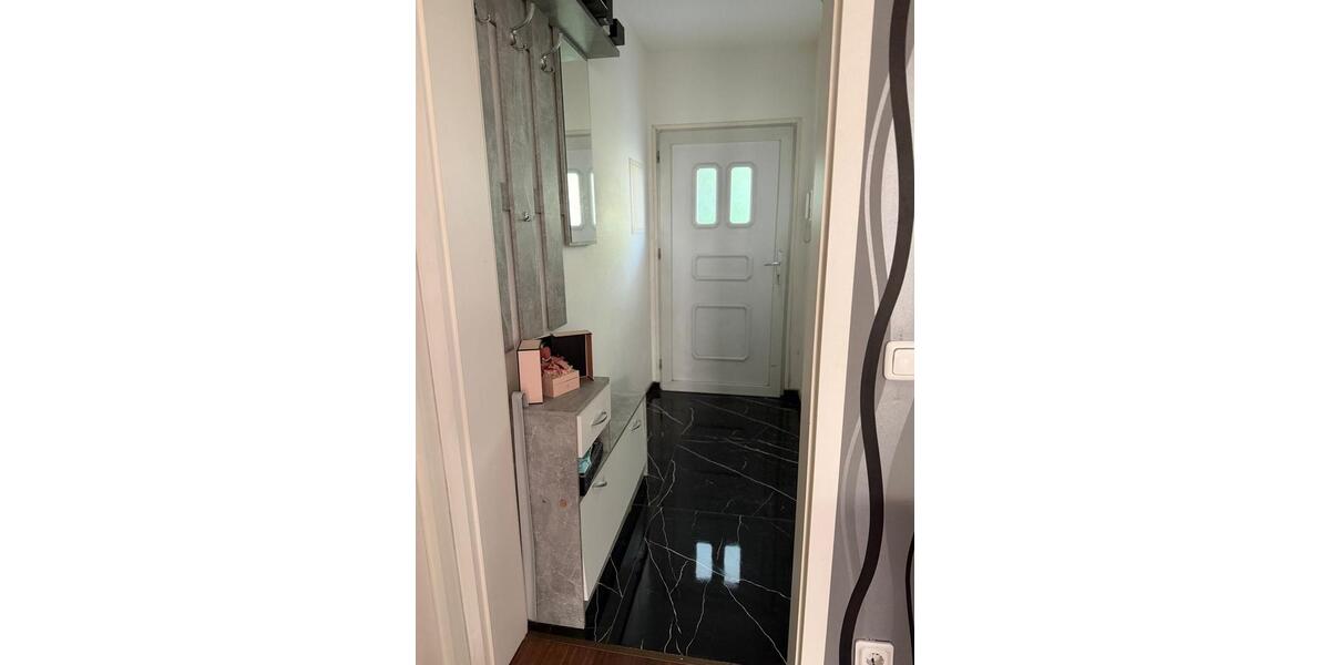 Erdgeschoßwohnung Stuttgart Luginsland - 3 Zimmer, 60 m&sup2;, 297.000&euro; | Angebot:27292976