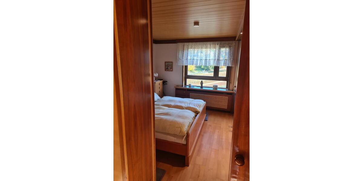 Etagenwohnung Esslingen am Neckar Pliensauvorstadt - 3 Zimmer, 84 m&sup2;, 340.000&euro; | Angebot:25086197