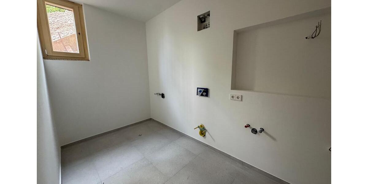 Erdgeschoßwohnung Esslingen am Neckar - 3 Zimmer, 146 m&sup2;, 2.750&euro; | Angebot:26727656