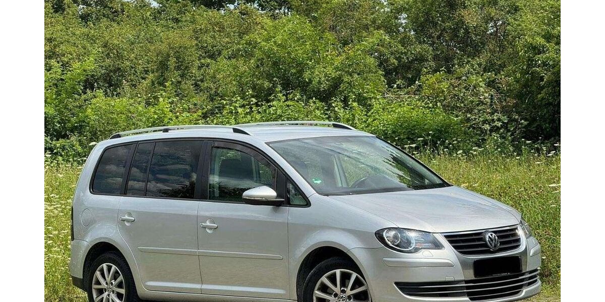 VW Touran 99.000 km 7.500 &euro; Murr 71711