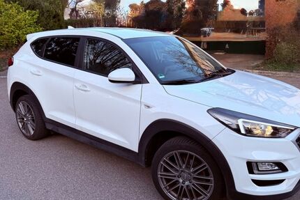 Hyundai TUCSON 141.000 km 16.100 &euro; Ditzingen 71254