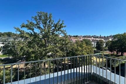 Wohnung Stuttgart Untertürkheim - 3 Zimmer, 118 m&sup2;, 1.990&euro; | Angebot:25672148