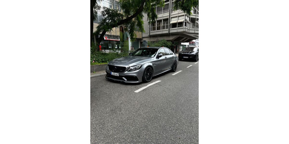 Mercedes-Benz C 63 AMG 165.000 km 41.999 &euro; Stuttgart 70435
