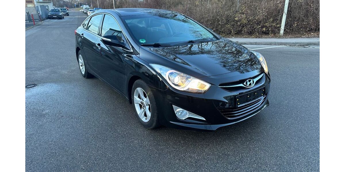 Hyundai i40 167.000 km 8.400 &euro; Möglingen/Ludwigsburg 71696