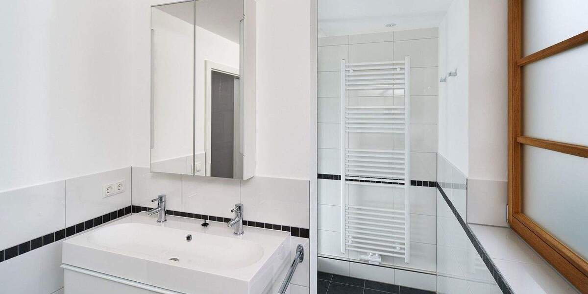 Mehrfamilienhaus, Wohnhaus Stuttgart Ost - 1 Zimmer, 255 m&sup2;, 1.980.000&euro; | Angebot:25716930