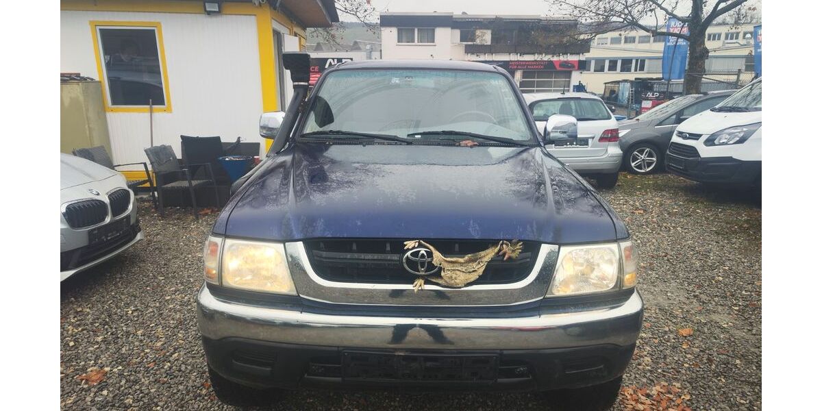 Toyota Hilux 231.431 km 6.990 &euro; weinstadt 71384