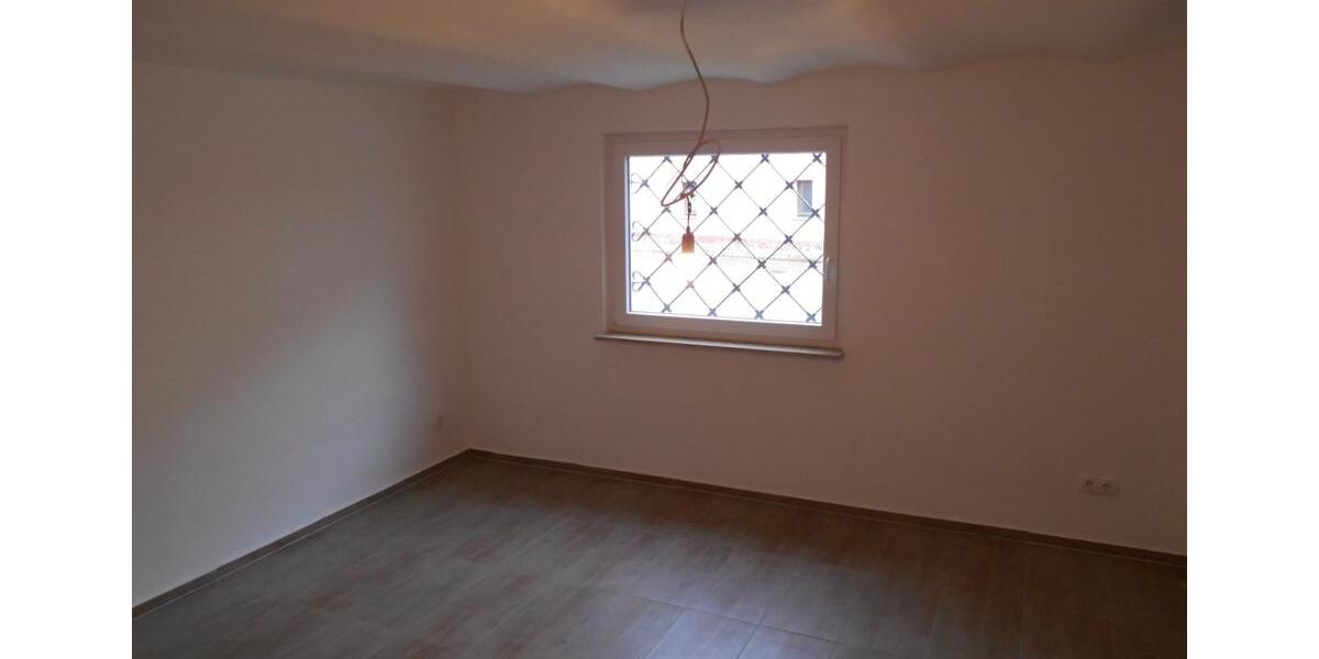 Erdgeschoßwohnung Holzmaden - 2.5 Zimmer, 63 m&sup2;, 780&euro; | Angebot:25543338