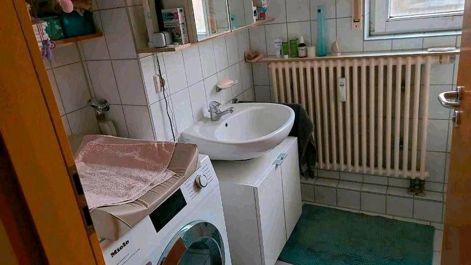 Etagenwohnung Stuttgart Bad Cannstatt - 3 Zimmer, 79 m&sup2;, 1.100&euro; | Angebot:25973951