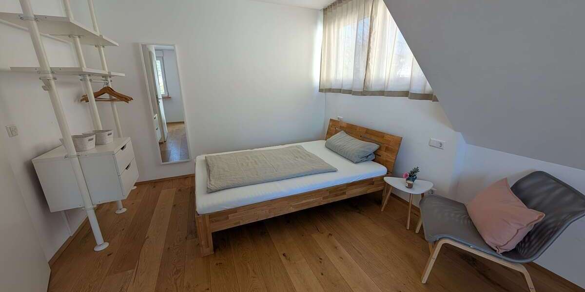 Zimmer Stuttgart - Obertürkheim Obertürkheim - 1 Zimmer, 1.100&euro; | Angebot:24705933