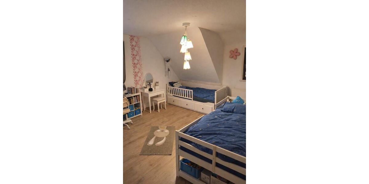 Etagenwohnung Altdorf - 5 Zimmer, 145 m&sup2;, 1.460&euro; | Angebot:25283970
