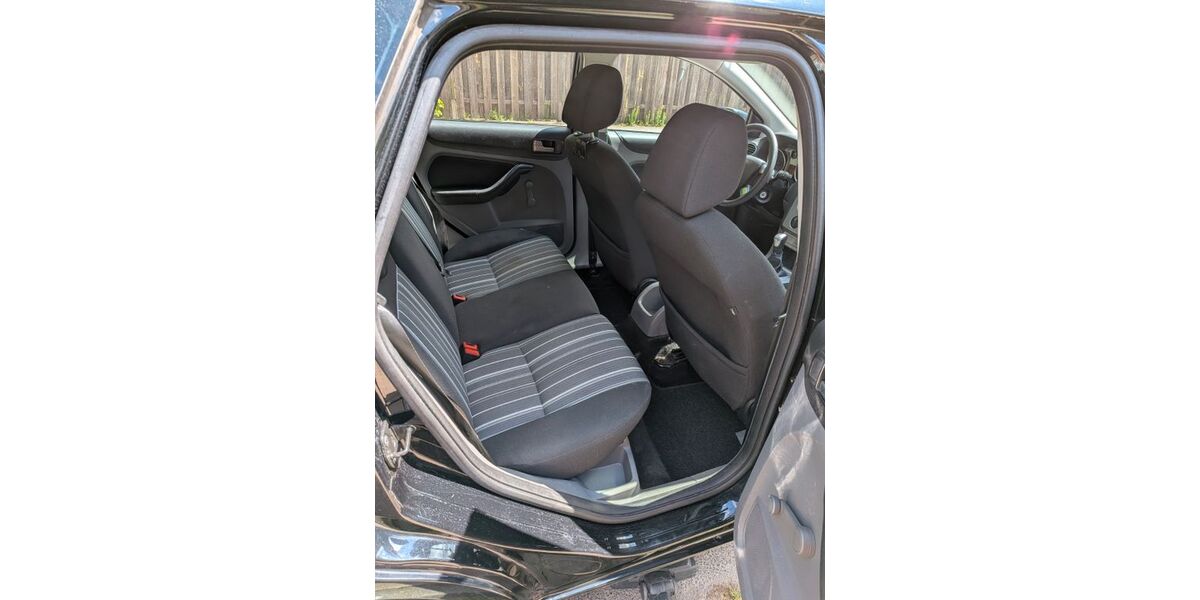 Ford Focus 130.000 km 3.750 &euro; Waiblingen 71332