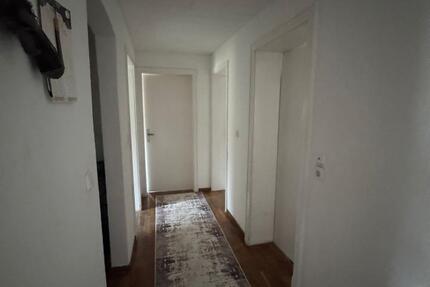 Wohnung Schorndorf - 3 Zimmer, 70 m&sup2;, 800&euro; | Angebot:25660031
