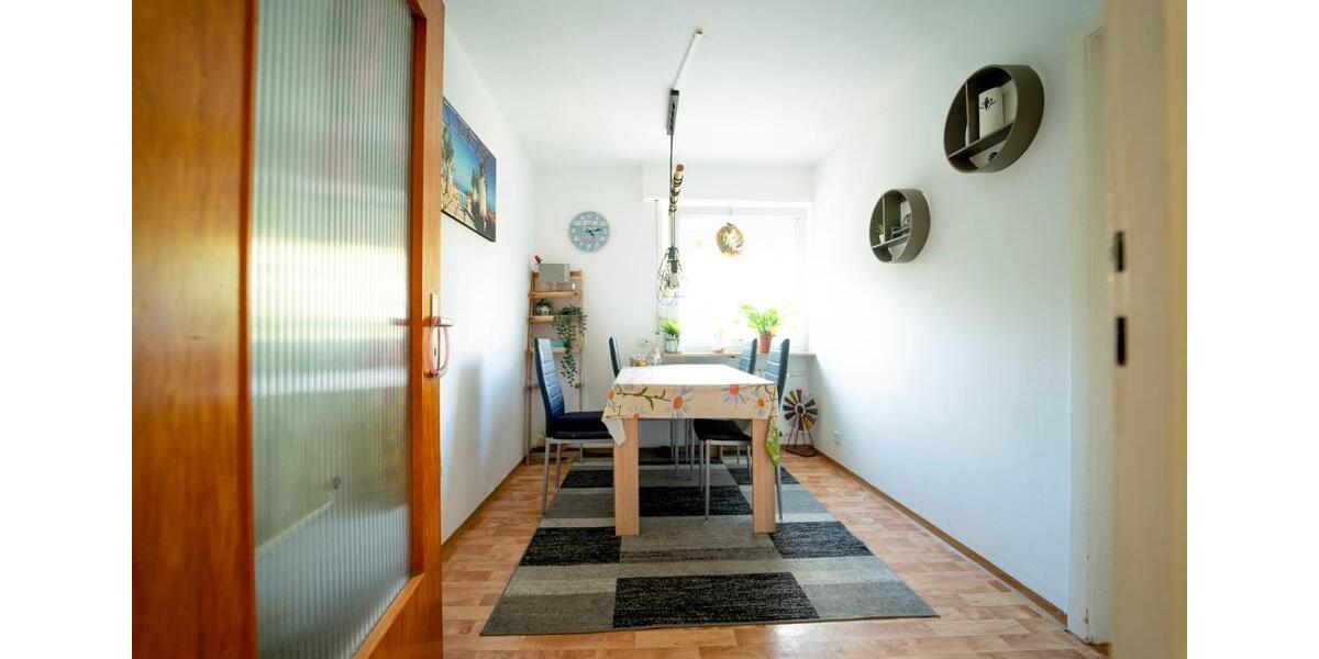 Etagenwohnung Vaihingen an der Enz - 3.5 Zimmer, 79 m&sup2;, 1.000&euro; | Angebot:27611634