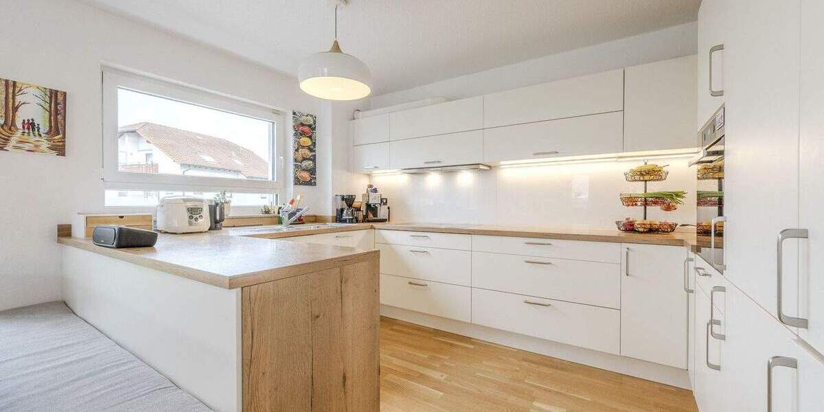 Etagenwohnung Stuttgart / Hofen Hofen - 4 Zimmer, 100 m&sup2;, 629.000&euro; | Angebot:25880200