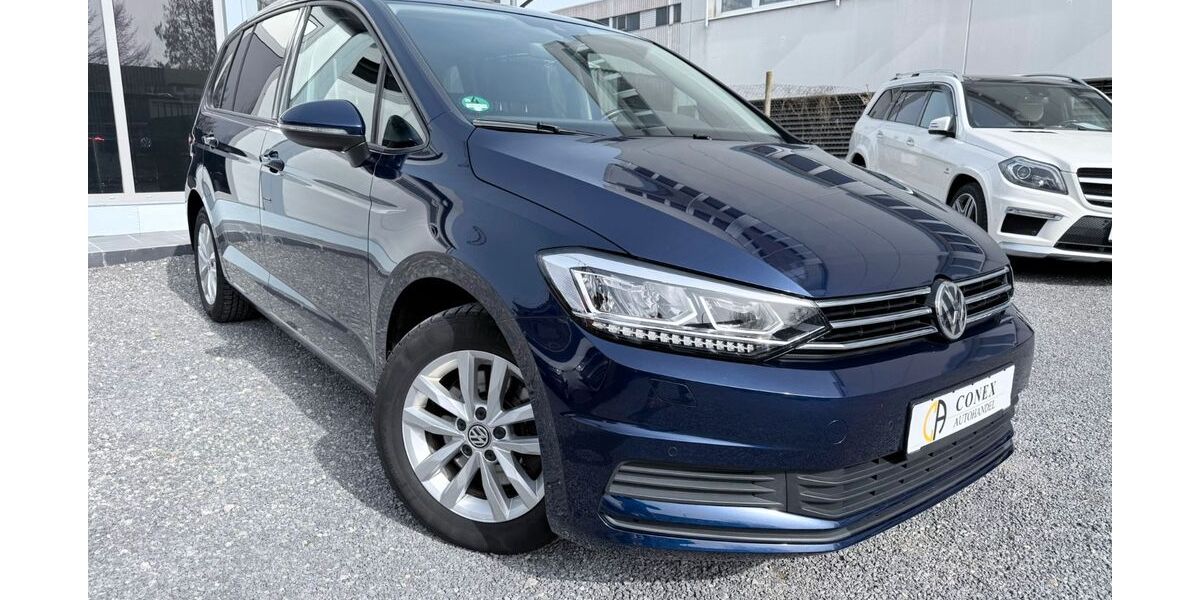 VW Touran 134.000 km 13.490 &euro; Korntal-Münchingen 70825