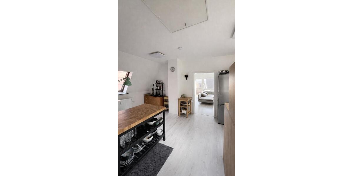 Dachgeschoßwohnung Bönnigheim - 3 Zimmer, 85 m&sup2;, 850&euro; | Angebot:25942000