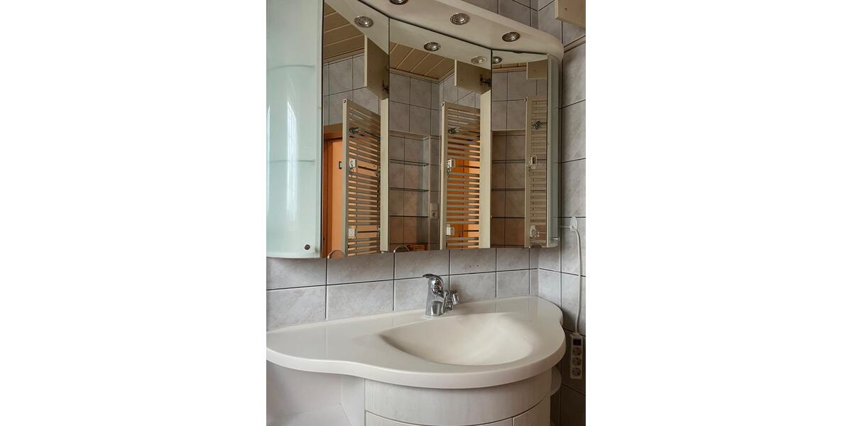 Etagenwohnung Stuttgart Vaihingen - 3 Zimmer, 100 m&sup2;, 1.550&euro; | Angebot:25860166