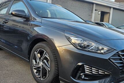 Hyundai i30 14.621 km 17.650 &euro; Leonberg 71229