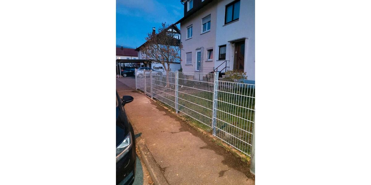 Maisonettenwohnung Esslingen am Neckar Oberesslingen - 4 Zimmer, 120 m&sup2;, 1.000&euro; | Angebot:26122273