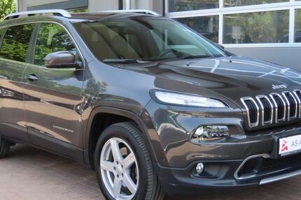 Jeep Cherokee 66.000 km 15.790 &euro; Stuttgart 70329