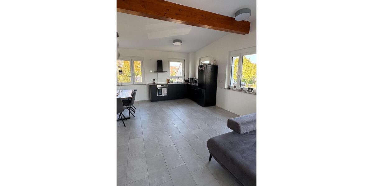 Dachgeschoßwohnung Denkendorf - 2 Zimmer, 77 m&sup2;, 1.490&euro; | Angebot:27603321