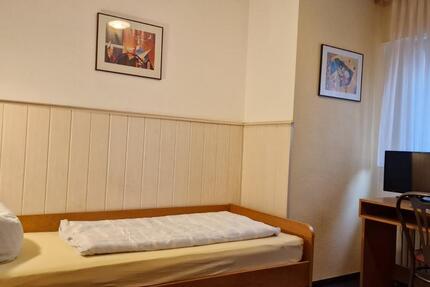 Wohnung Stuttgart Luginsland - 1 Zimmer, 15 m&sup2;, 720&euro; | Angebot:25267868