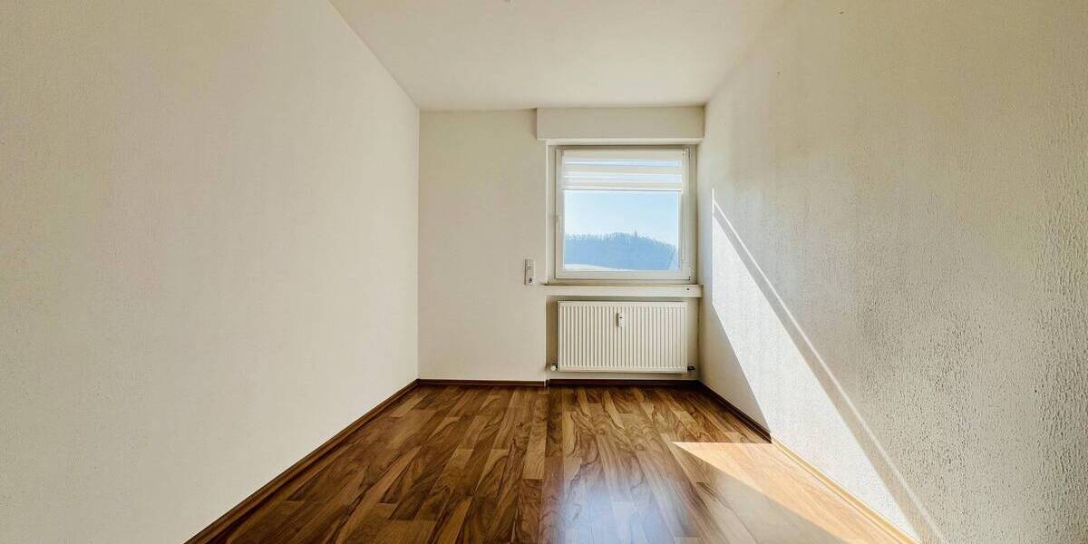 Etagenwohnung Oberstenfeld - 3 Zimmer, 87 m&sup2;, 220.000&euro; | Angebot:25749252