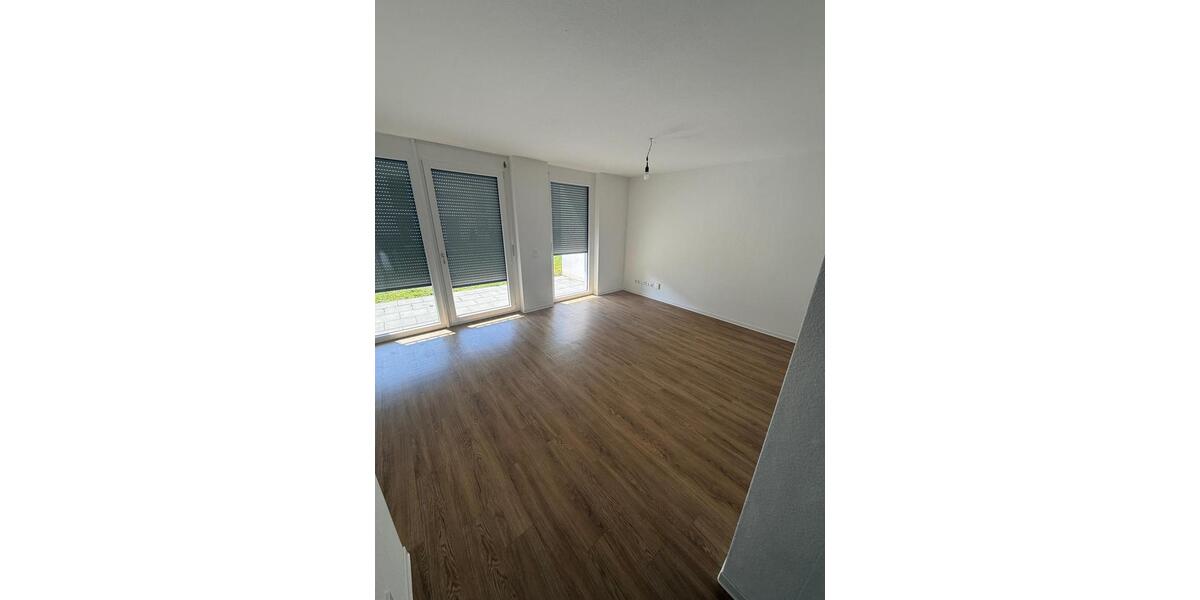 Erdgeschoßwohnung Esslingen am Neckar Brühl - 3 Zimmer, 80 m&sup2;, 1.375&euro; | Angebot:25972429