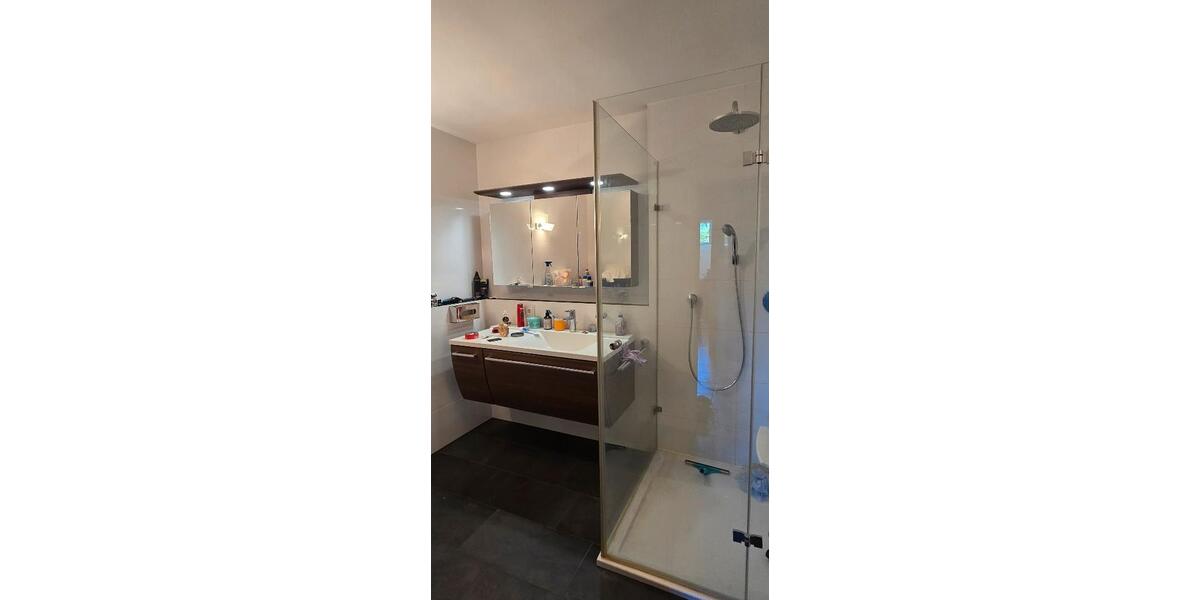 Etagenwohnung Schwaikheim - 3 Zimmer, 85 m&sup2;, 1.150&euro; | Angebot:26605056