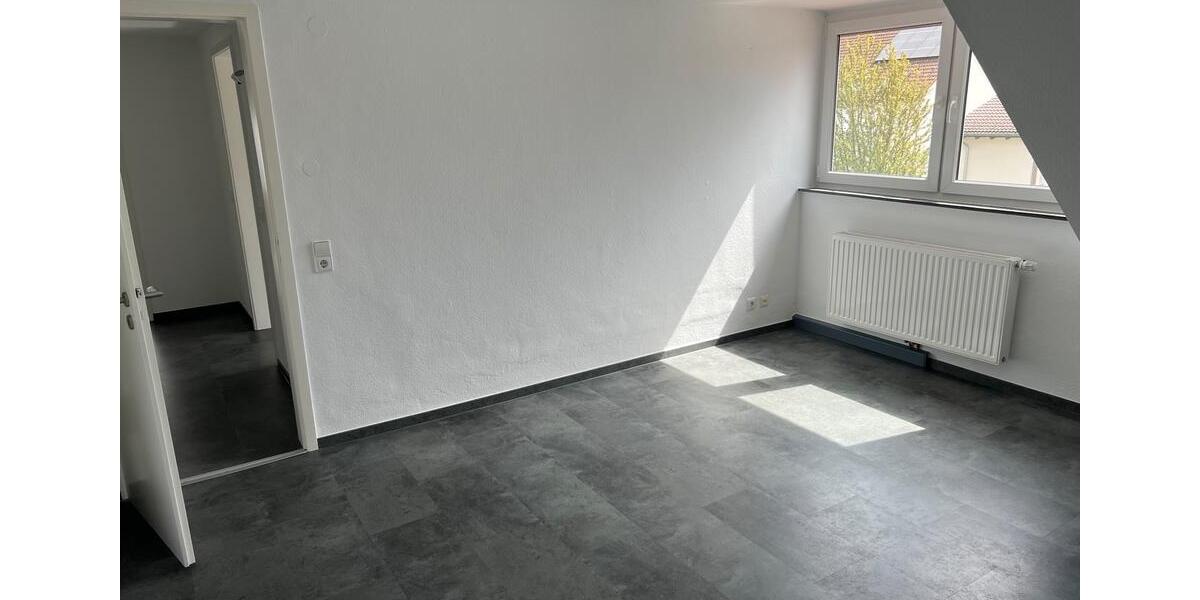 Dachgeschoßwohnung Esslingen am Neckar Oberesslingen - 2 Zimmer, 55 m&sup2;, 850&euro; | Angebot:26055836