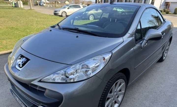 Peugeot 207 85.000 km 4.500 &euro; plochingen 73207
