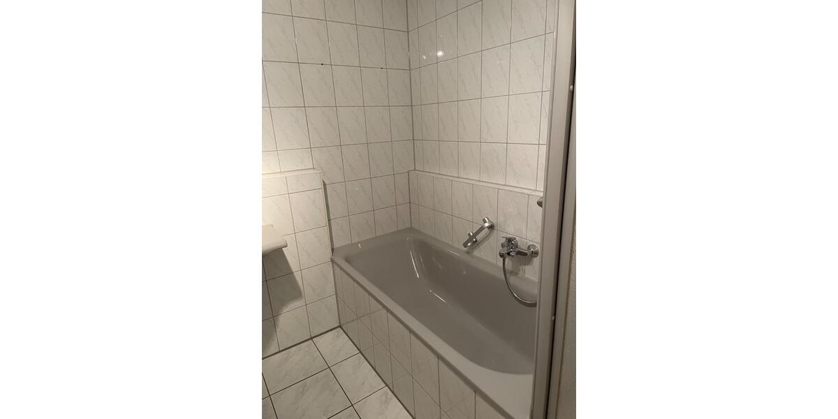 Etagenwohnung Sachsenheim - 2.5 Zimmer, 64 m&sup2;, 255.000&euro; | Angebot:24786865