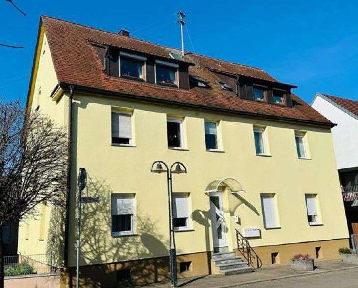 Etagenwohnung Asperg - 3 Zimmer, 71 m&sup2;, 190.000&euro; | Angebot:27516172